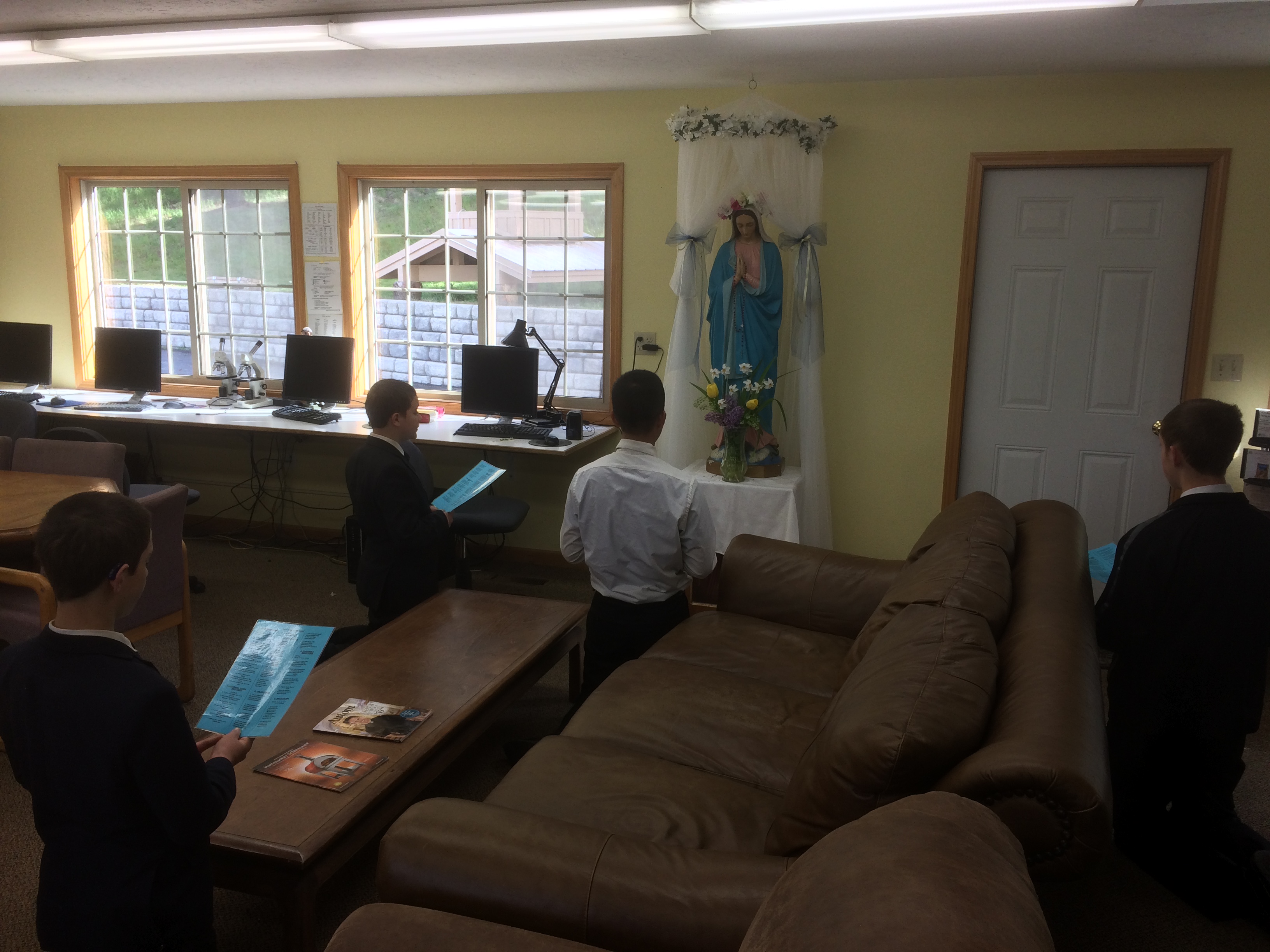 slideshow image